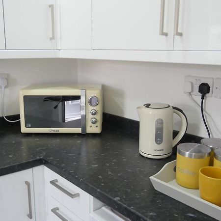 Spacious 6 Bed Home Near City & Albion Stadium Perfect For Contractors! Birmingham Kültér fotó