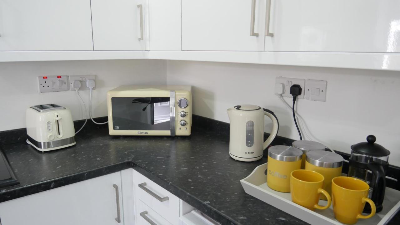 Spacious 6 Bed Home Near City & Albion Stadium Perfect For Contractors! Birmingham Kültér fotó